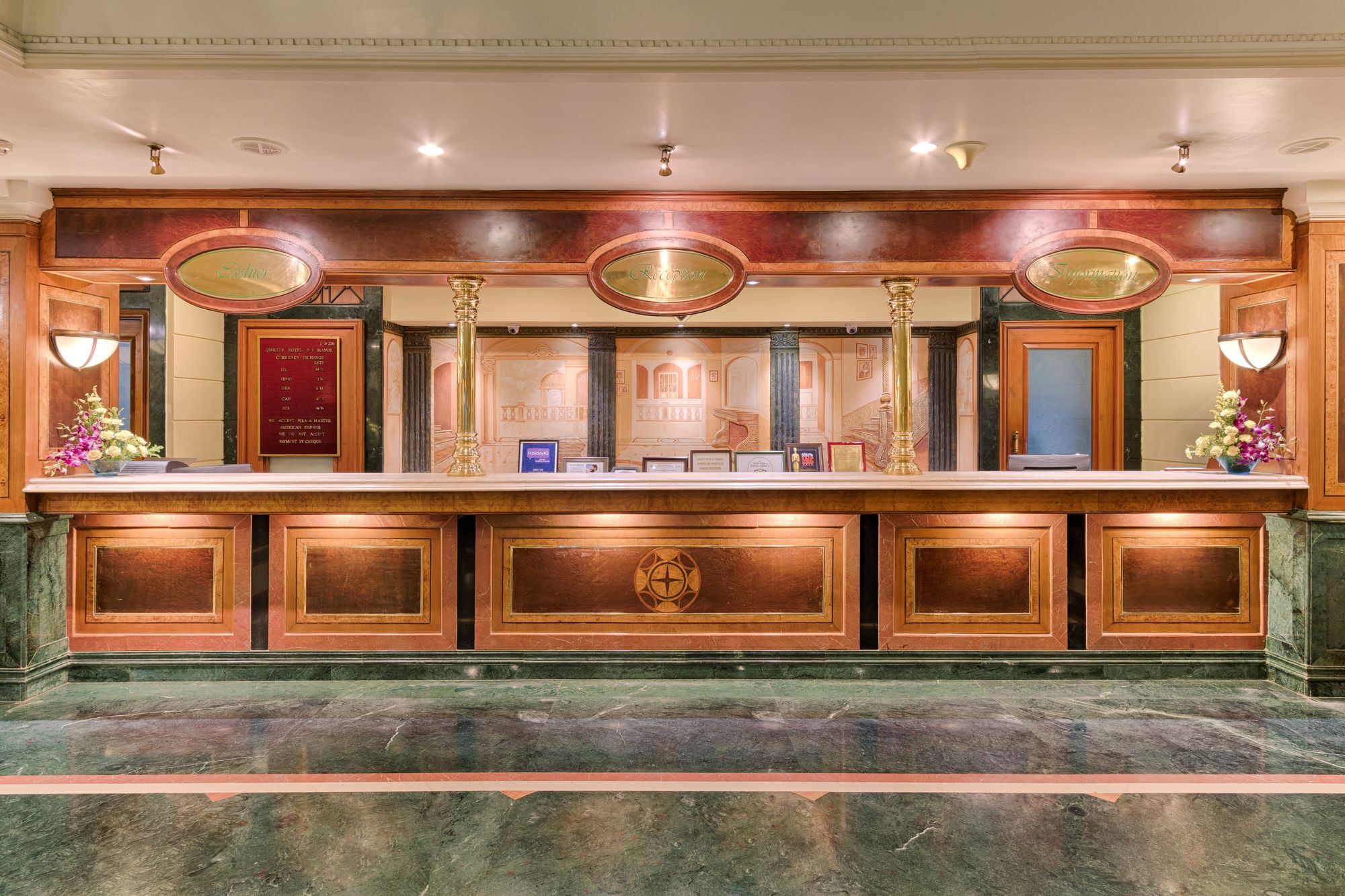 Quality Hotel D V Manor Vijayawada Luaran gambar